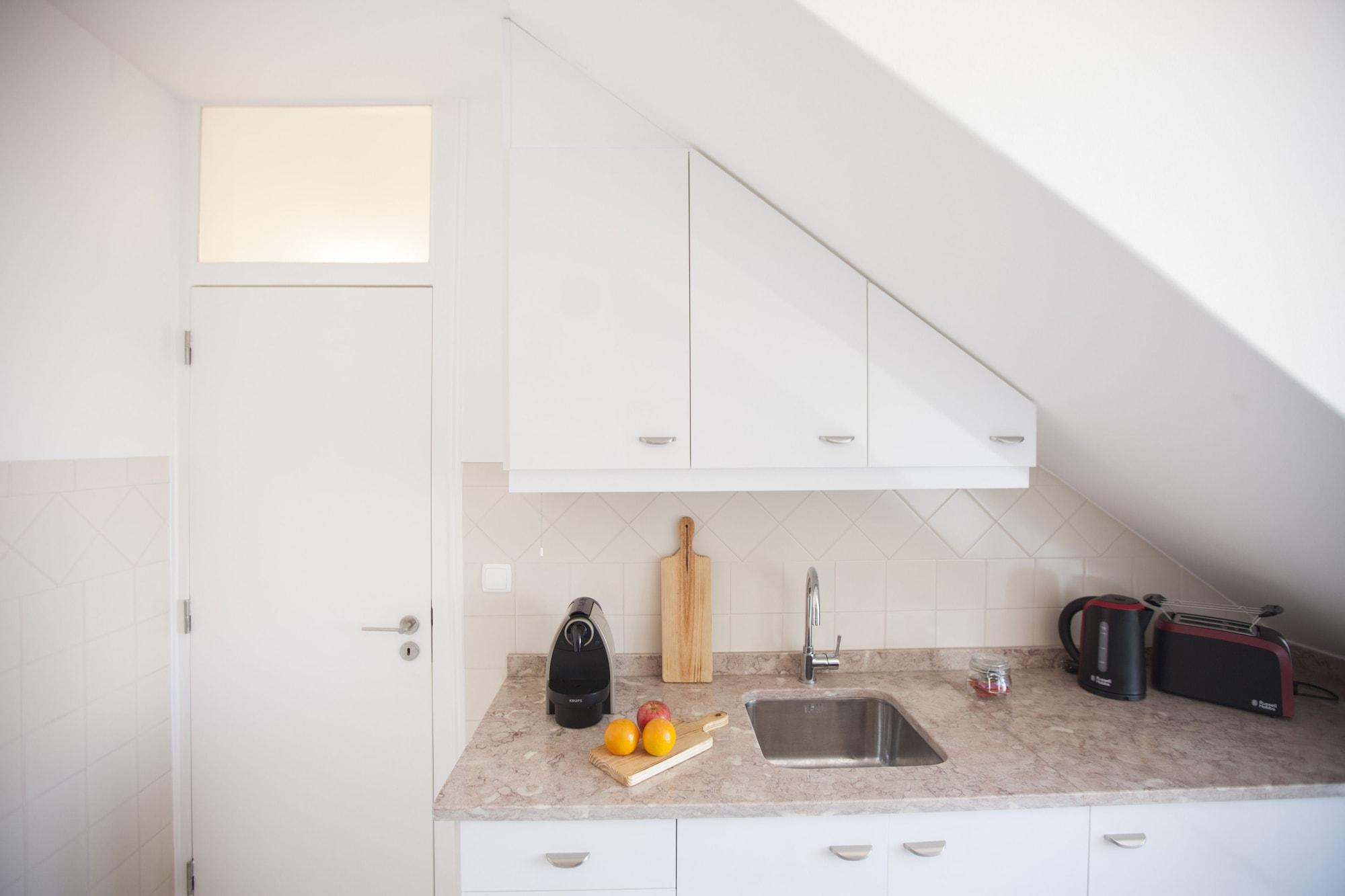 Otília Apartamentos Lisbon Bagian luar foto